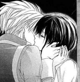 亲热漫画,描绘甜蜜爱情的温馨瞬间